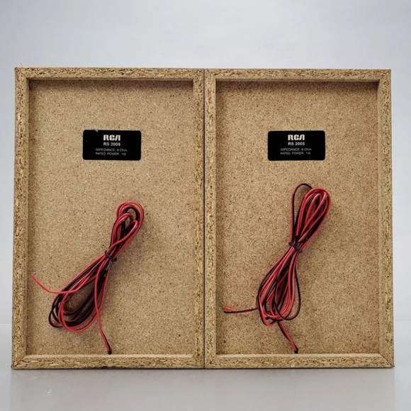 Vintage Realistic Working Bookshelf Speakers Wood Cabinets RCA RS 2005 Woodgrain - Picture 3 of 4